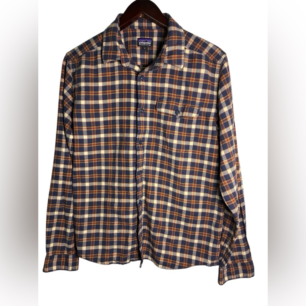 Patagonia  Blue and Yellow Plaid Casual Shirt worn  wear Men’s SIZE M